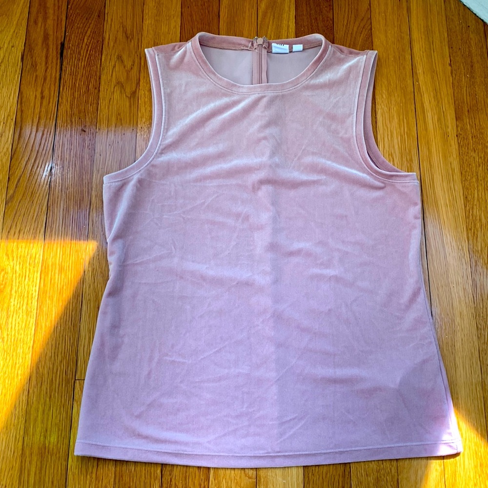Gap sleeveless velvet top